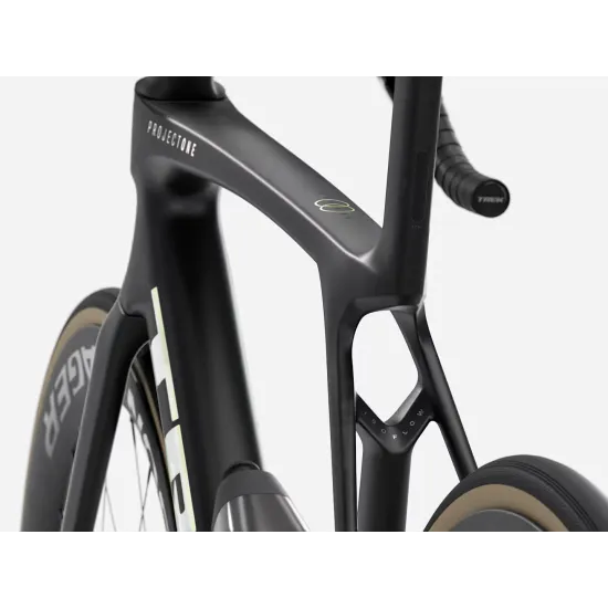 Trek Madone SLR 7 AXS Gen8 kerékpár